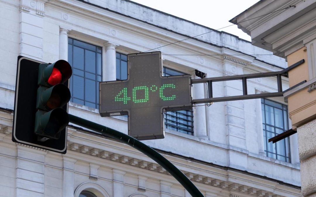 Caldo estremo allenta la morsa, arriva la pioggia ma resta lo spettro della sesta ondata