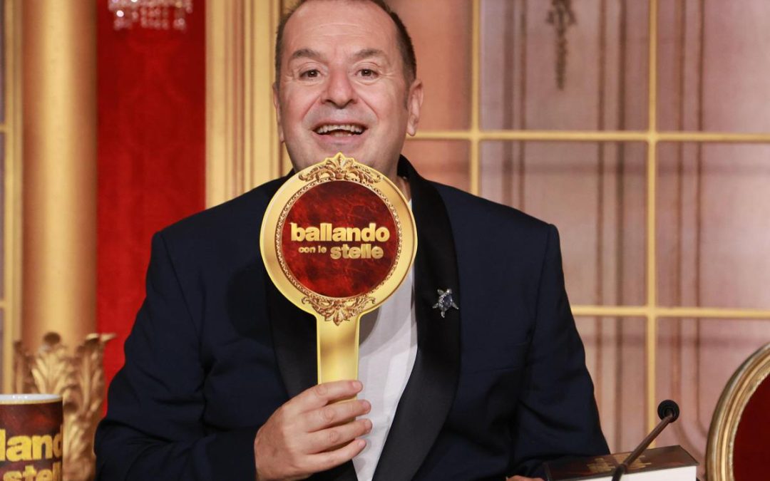 Fabio Canino lascia ‘Ballando con le stelle’ e si candida a Mediaset: “Dopo 17 anni è tempo di fare altre cose”