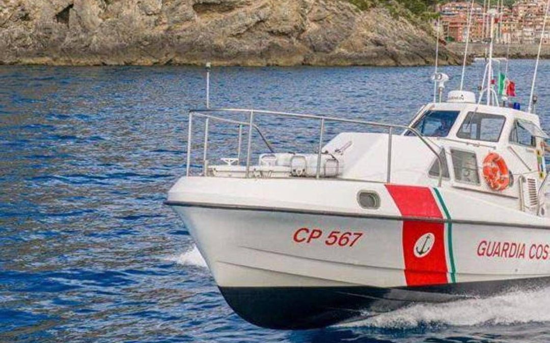 Lampedusa, sub falciato da gommone: muore 29enne