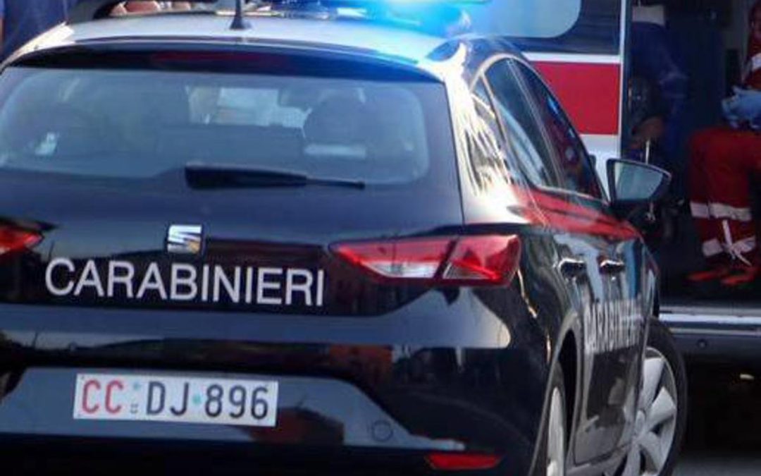 Milano, si dà fuoco nella sua auto: è gravissimo