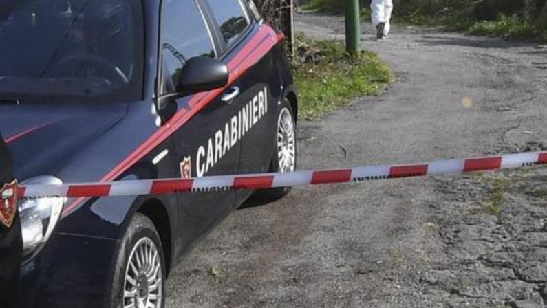 Roma, un uomo e un ragazzo trovati morti in stand allestito per palio Allumiere: avevano 36 e 15 anni