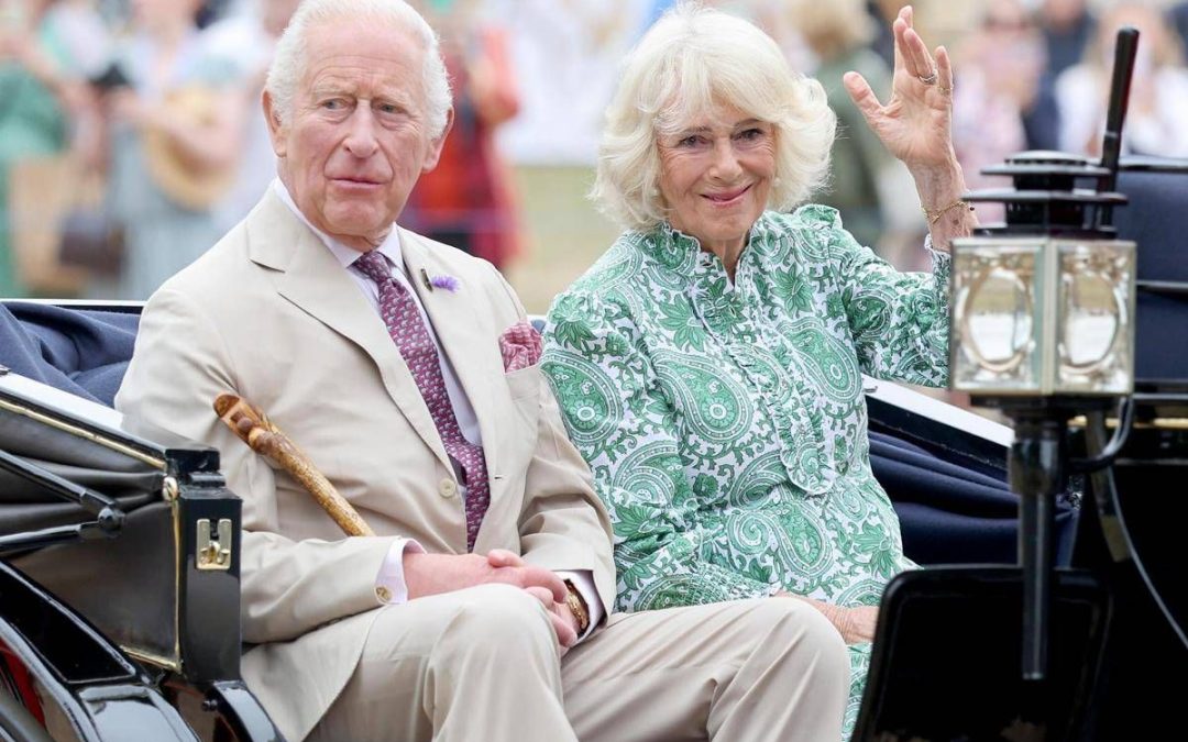 Camilla racconta la malattia di Re Carlo III: “Difficile mantenere il segreto di quella diagnosi”