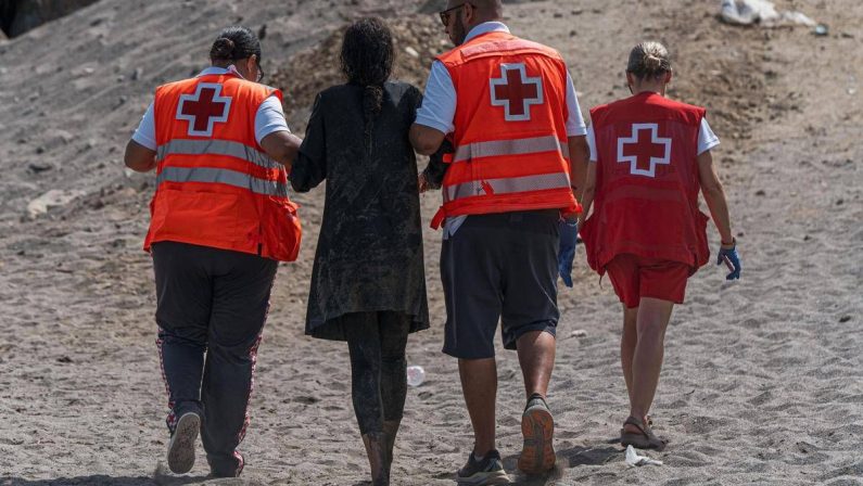 Crisi migranti Ceuta, medici lanciano allarme: “In corso catastrofe sanitaria”