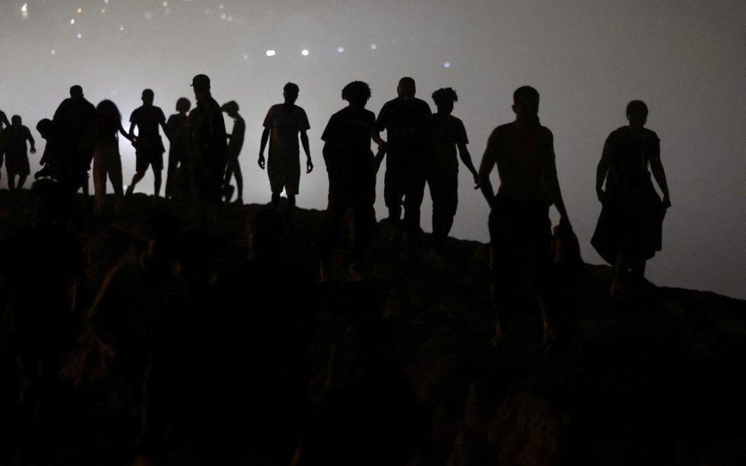 Crisi migranti a Ceuta, 67 morti. Sanchez scrive a Ue: “Serve vertice tra ministri dell’Interno”