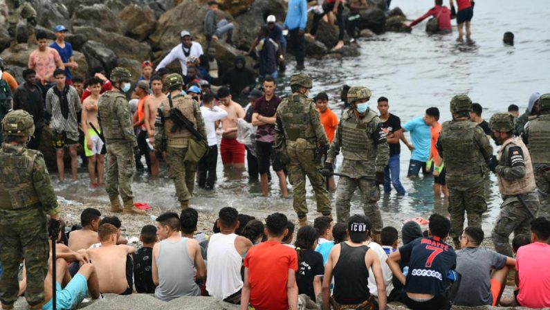 Ceuta, Ue: “Crisi risolta, superato il test sul confine esterno”