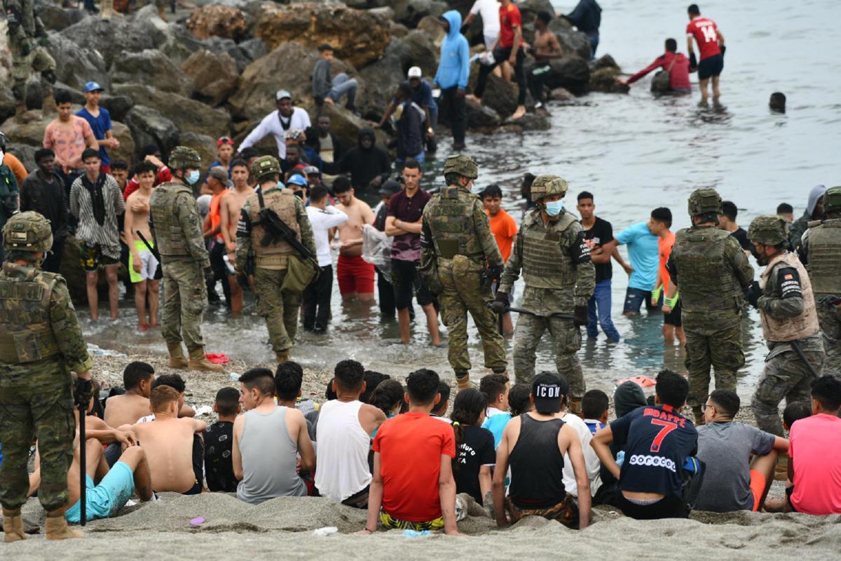 https://www.quotidianodelsud.it/wp-content/uploads/2026/08/ceuta-spagna-operazione-di-rimpatrio-per-i-migranti-entrati-a-ceuta-dal-marocco-.jpeg