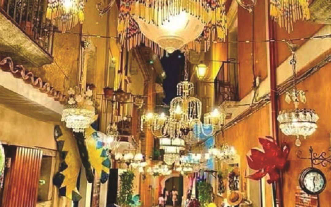 Chandeliers Street a San Lucido