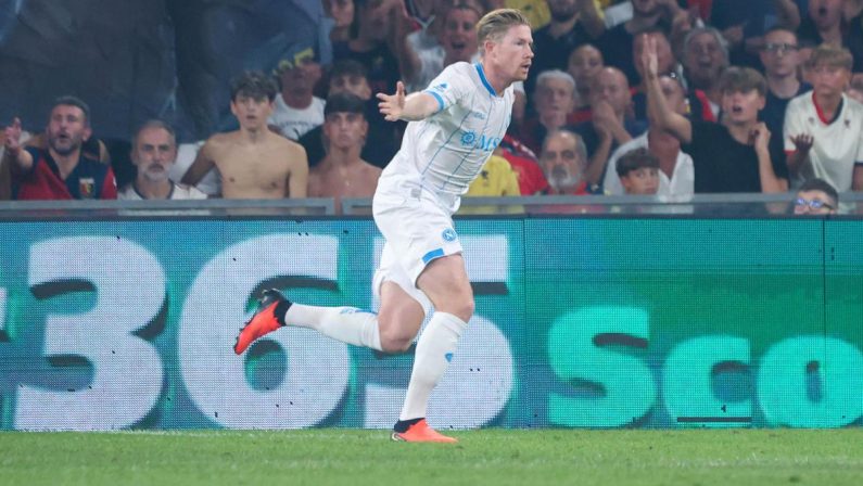 Ryanair provoca, il Genoa risponde: il battibecco social sul gol di De Bruyne