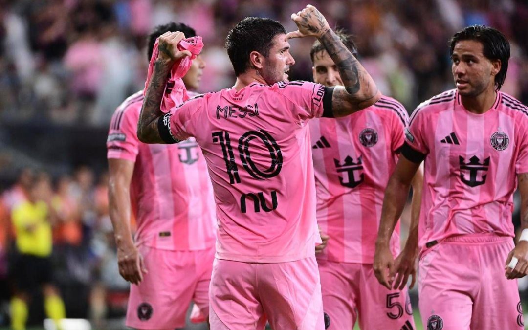 De Paul, gol e ‘abbraccio’ a Messi per la morte del papà: il tributo da brividi in Mls