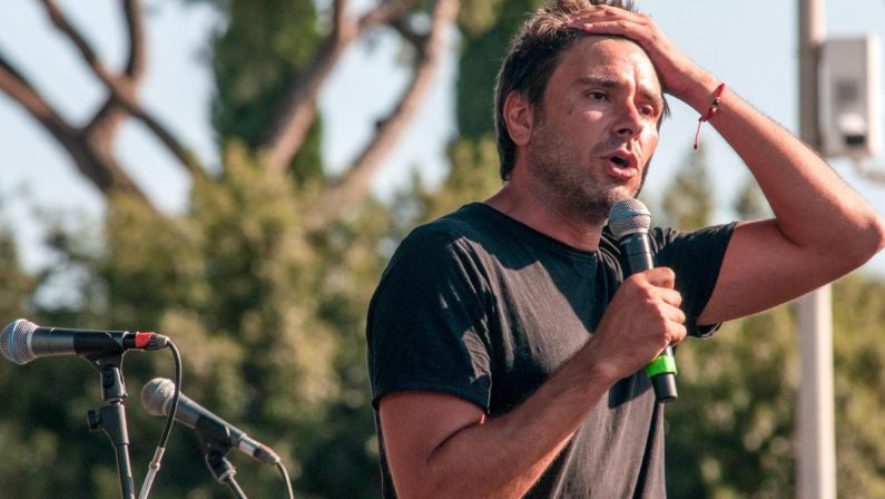 Di Battista, il ‘Dibba’ duro e puro: dal grillismo al Parlamento in opposizione permanente