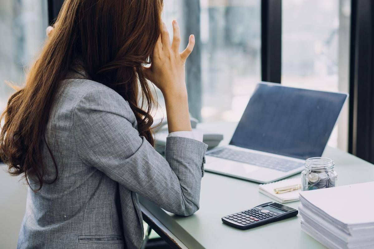 https://www.quotidianodelsud.it/wp-content/uploads/2026/08/donna-stress-lavoro-123rf.jpeg