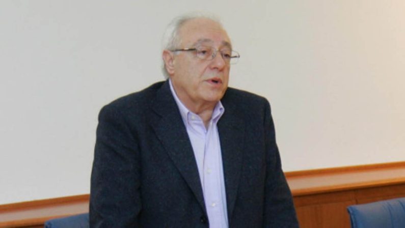 Addio a Ennio Simeone: è morto l’ex direttore del Quotidiano Della Calabria