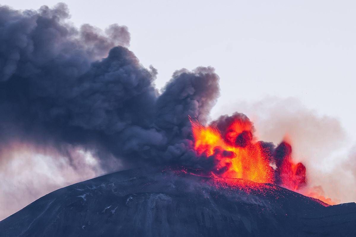 https://www.quotidianodelsud.it/wp-content/uploads/2026/08/eruzione-etna-ipa-fg.jpeg