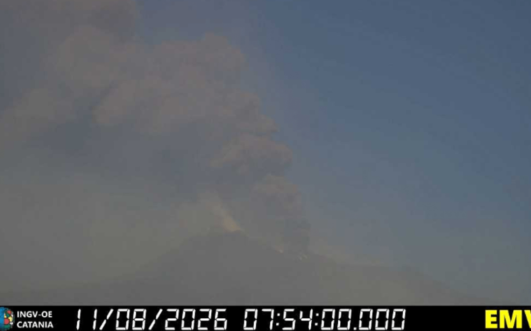 Etna in eruzione, oggi ancora disagi all’aeroporto di Catania: voli in arrivo sospesi fino alle 19