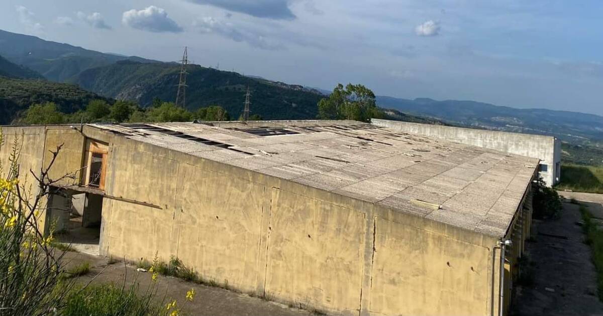 https://www.quotidianodelsud.it/wp-content/uploads/2026/08/ex-fungaia-cotronei.jpg