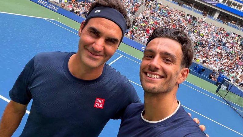 Musetti, allenamento show con Federer a New York: “Onorato di aver condiviso il campo con il re”