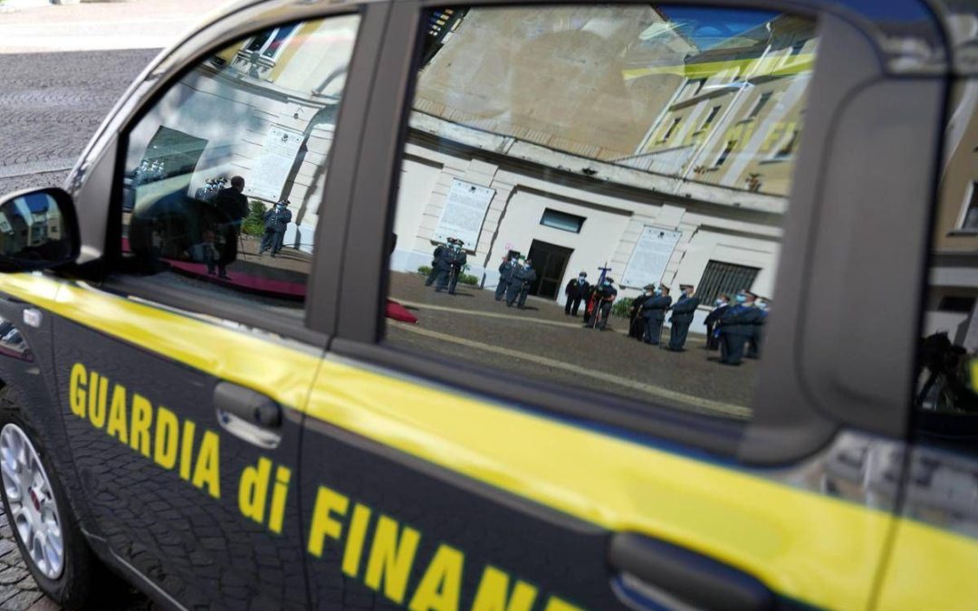 Maxi sequestro di giocattoli contraffatti: oltre 935mila prodotti irregolari, denunciato imprenditore