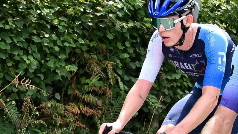 Tragedia al Giro del Portogallo, morto il corridore britannico Finlay Tarling