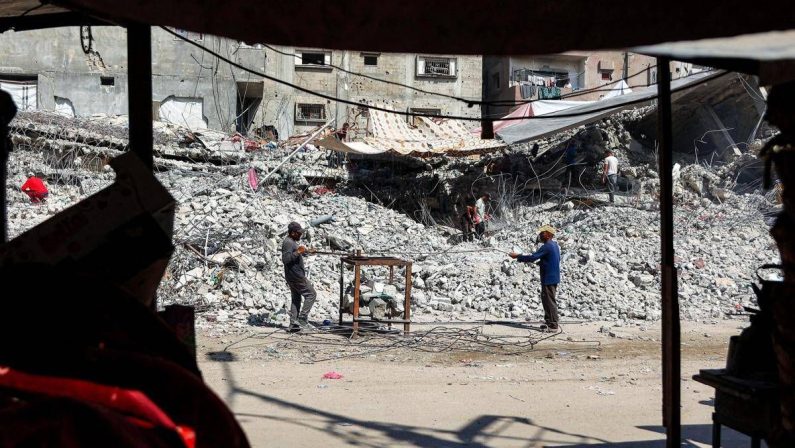 Gaza, Netanyahu: “Ritiro dopo disarmo Hamas”. Inviato Usa: “Israele non ostacoli piano per cessate il fuoco”