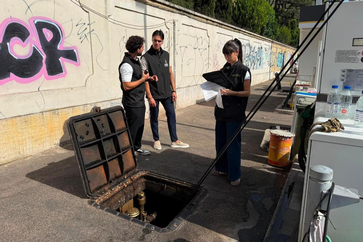 https://www.quotidianodelsud.it/wp-content/uploads/2026/08/gdf-roma-carburante.jpeg