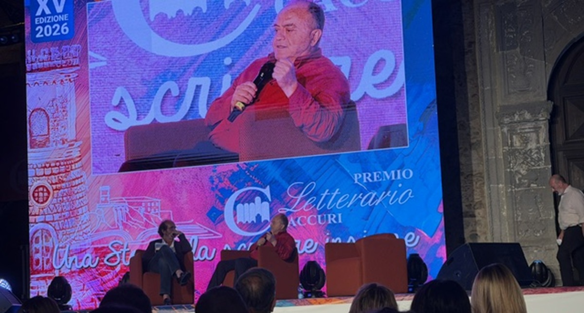 https://www.quotidianodelsud.it/wp-content/uploads/2026/08/gratteri-giacoia.jpeg
