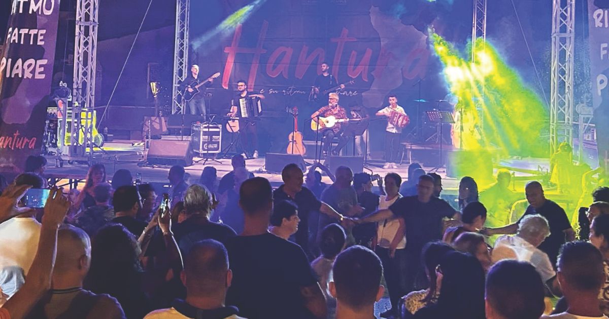 https://www.quotidianodelsud.it/wp-content/uploads/2026/08/hantura-in-concerto.jpg