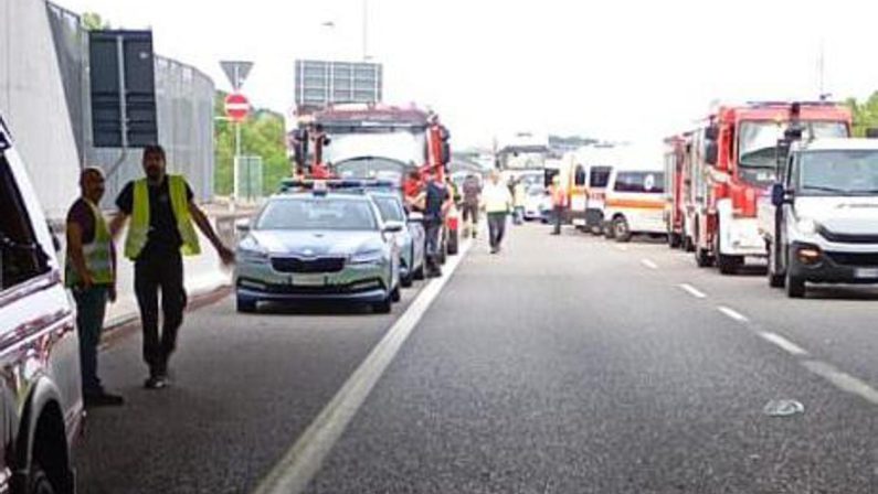 Incidente sulla Rieti-Terni tra un pullman, un camper e due auto: 5 morti e 5 feriti