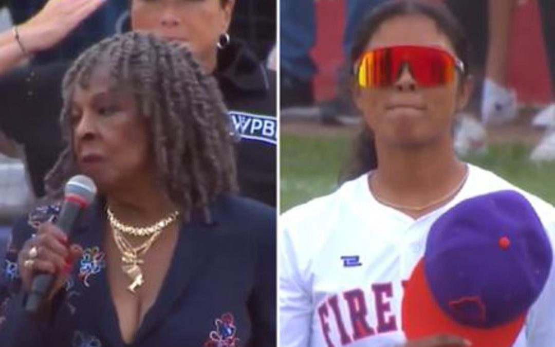 Il baseball femminile rinasce, ma l’inno da incubo è il vero show