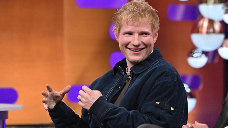 Ed Sheeran nei guai per l’auto d’epoca, multa per la Aston Martin senza assicurazione