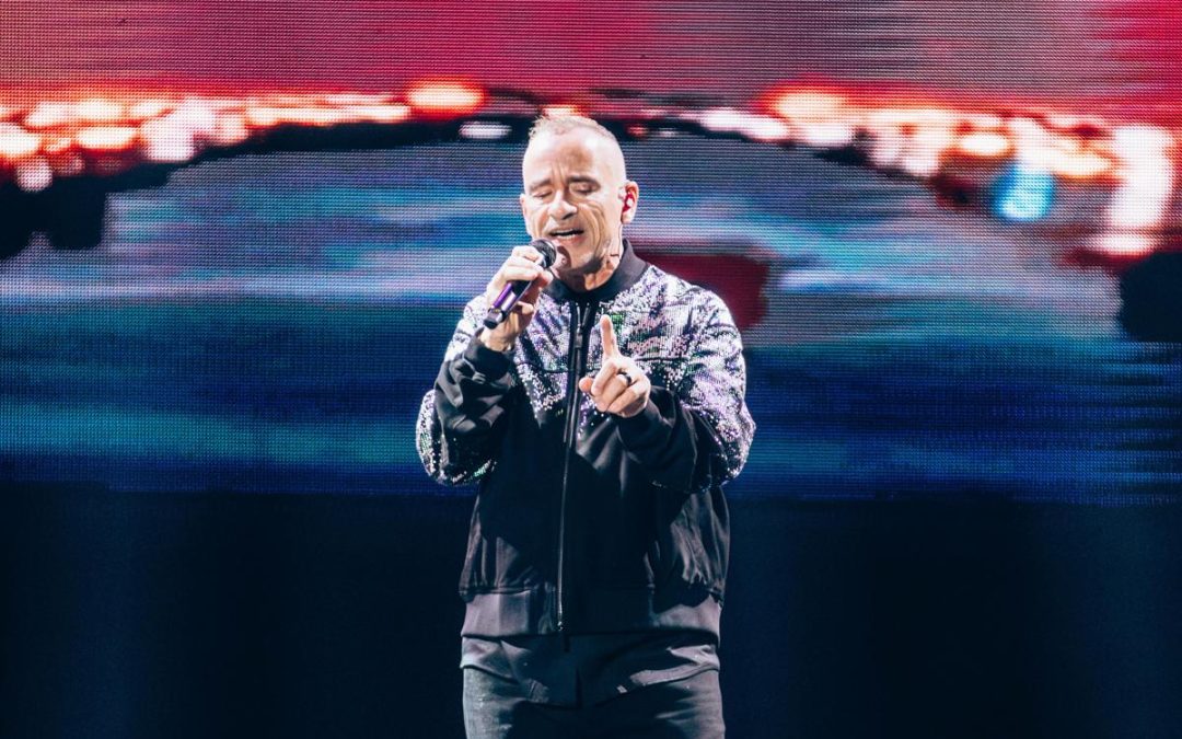 Ramazzotti operato alle corde vocali, l’esperto: “Rischi del mestiere”