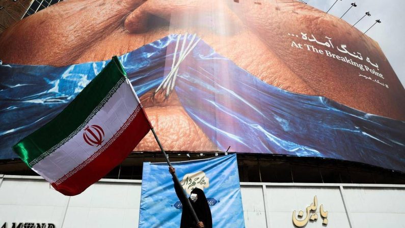 Usa-Iran, 60 giorni senza accordo. Teheran: “Su Hormuz colloqui con Oman, ma sono complessi”