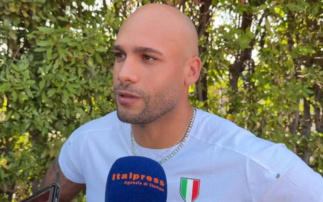 Staffettisti azzurri in raduno in vista degli Europei, Jacobs “Non me ne sono mai andato, mi sento quasi come nel 2021” / Video