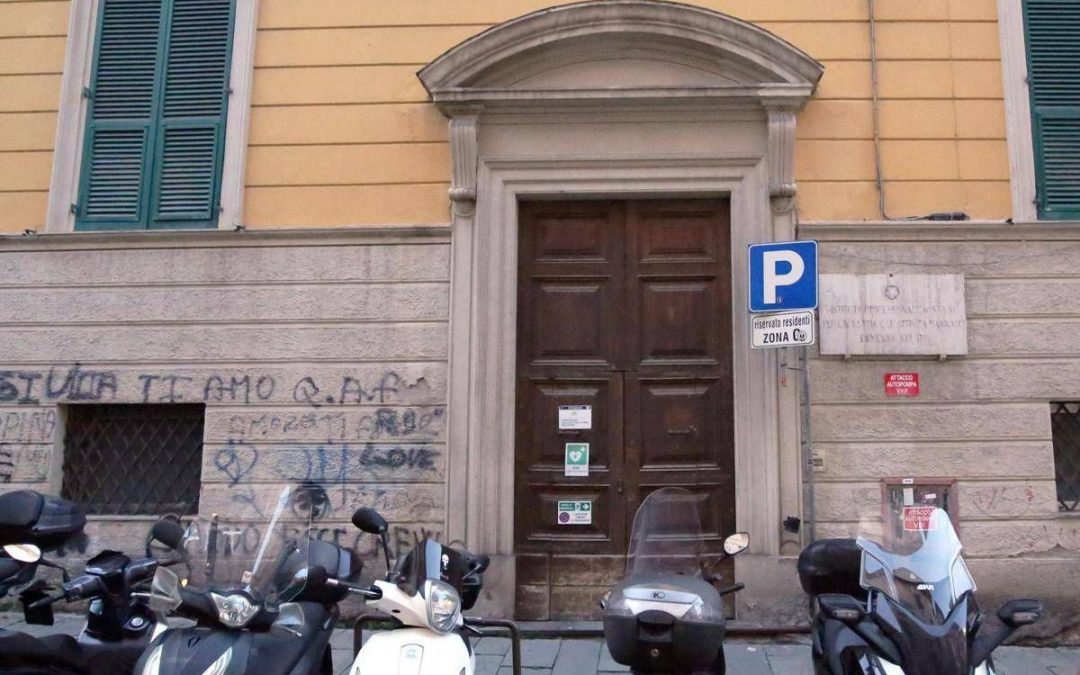 Scuola, i sindacati: “Oltre 200mila supplenti, manca più della metà dei prof di sostegno”