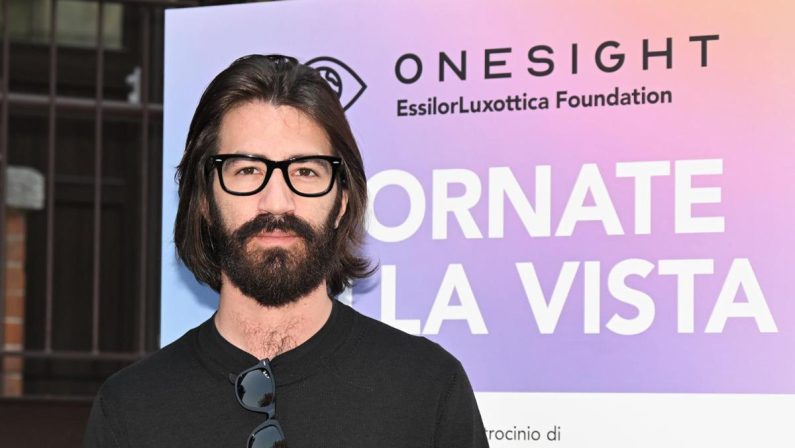 EssilorLuxottica, Leonardo Maria Del Vecchio lascia tutti gli incarichi