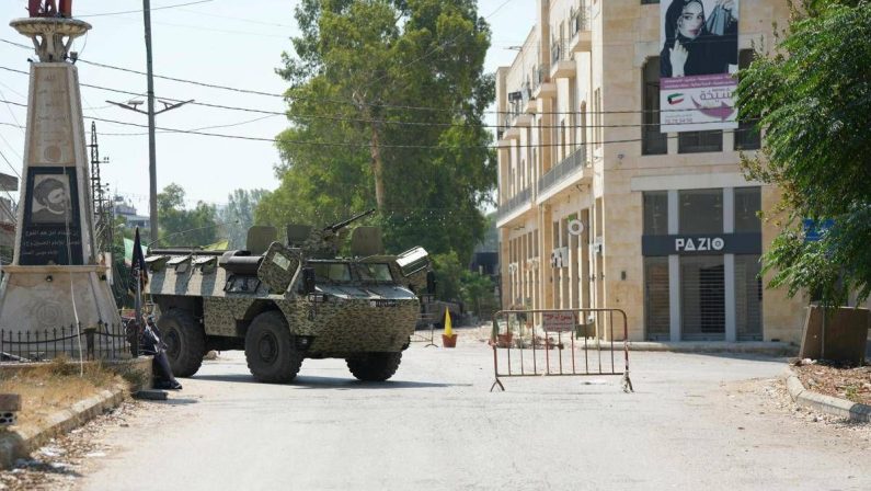Escalation in Libano, Israele intensifica i raid: eliminati due comandanti di Hezbollah