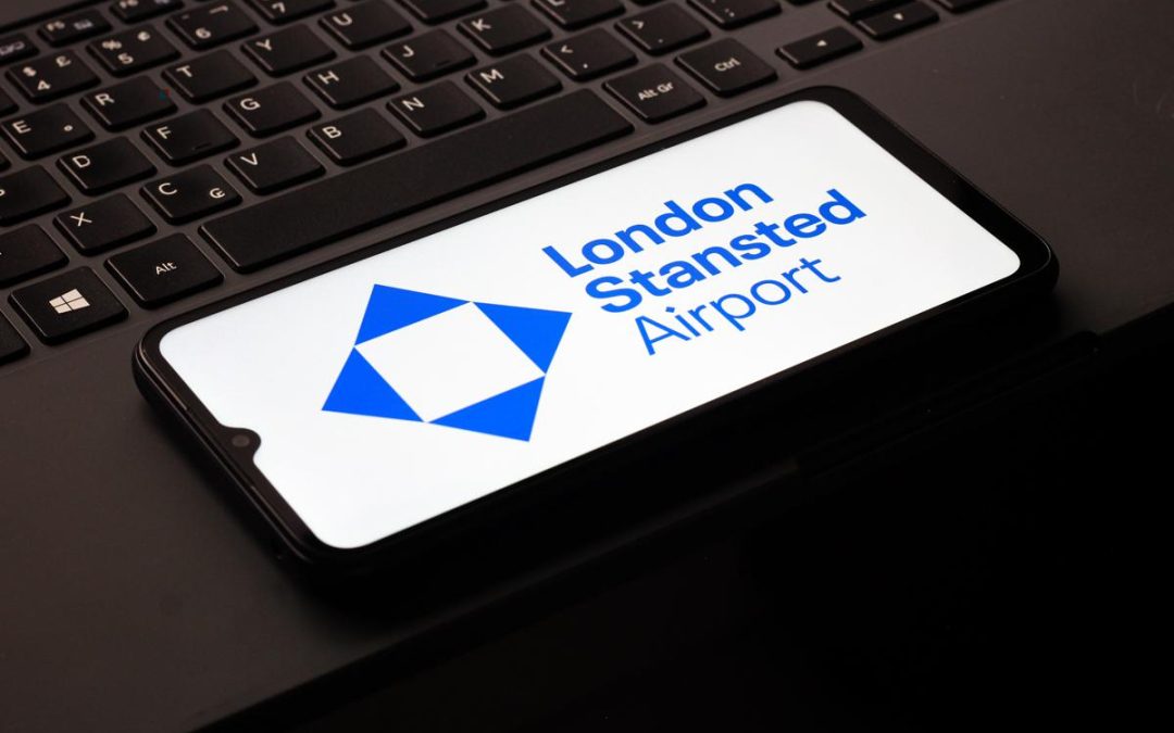 Cyberattacco aeroporti nel Regno Unito, hacker chiedono un riscatto