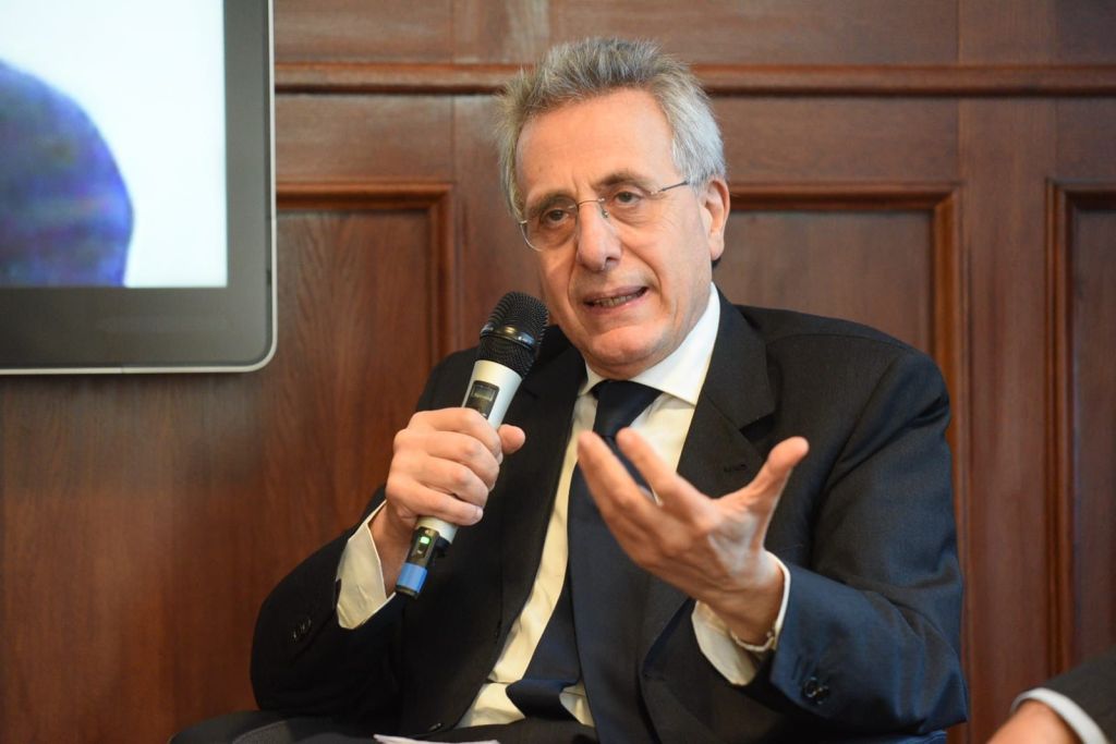 https://www.quotidianodelsud.it/wp-content/uploads/2026/08/mario-caligiuri.jpg