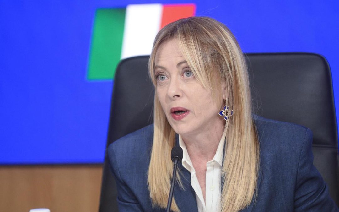 Caro carburanti, oggi il Consiglio dei ministri: sul tavolo una misura ponte