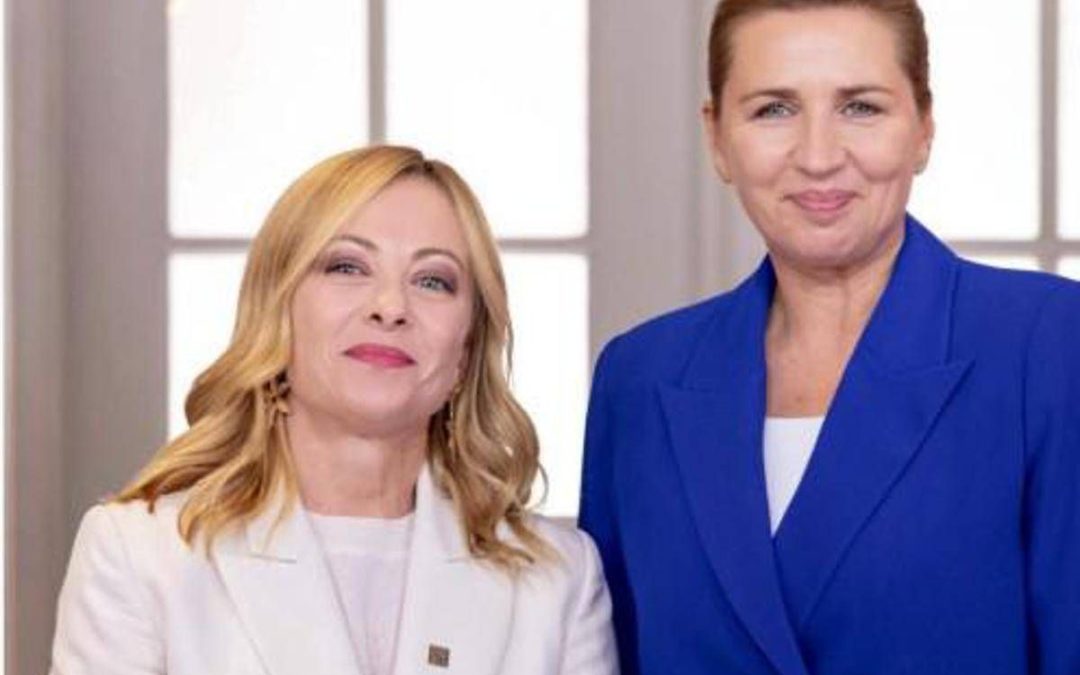 Meloni e la premier danese Frederiksen: “Unite per difendere Europa, no a immigrazione incontrollata”