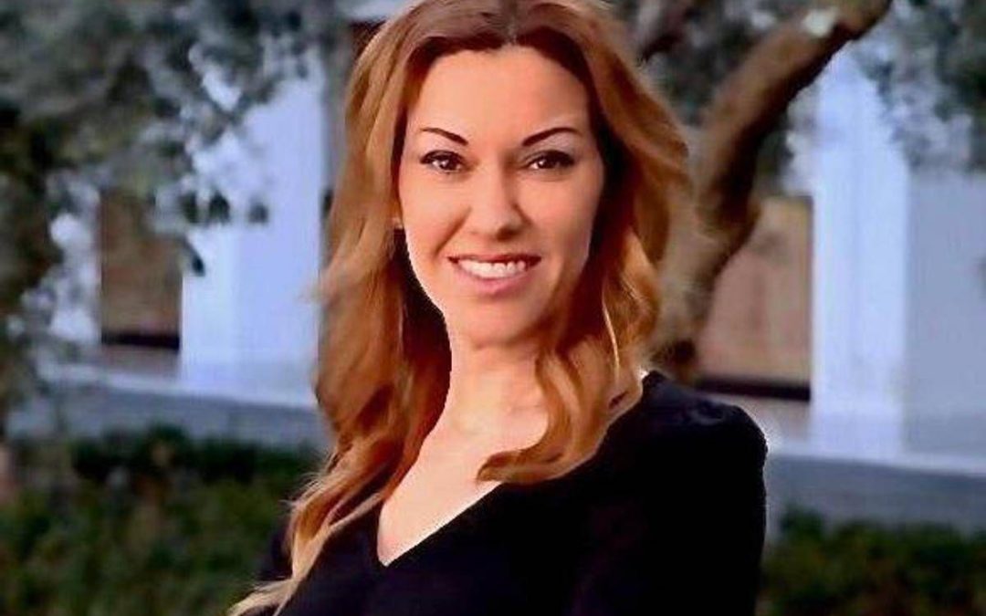 “Non guardate l’eclissi, io ho perso la vista”, il messaggio dell’ex deputata spagnola