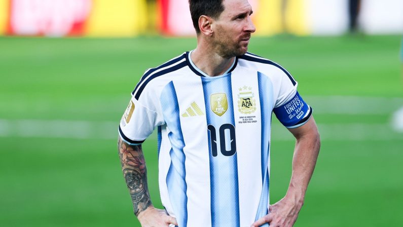 Argentina, Messi si ritira ufficialmente dalla nazionale: “E’ il momento giusto”