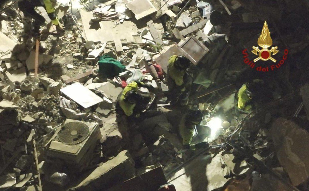 Crollo palazzina a Messina, recuperata seconda vittima: si cercano ancora 4 dispersi