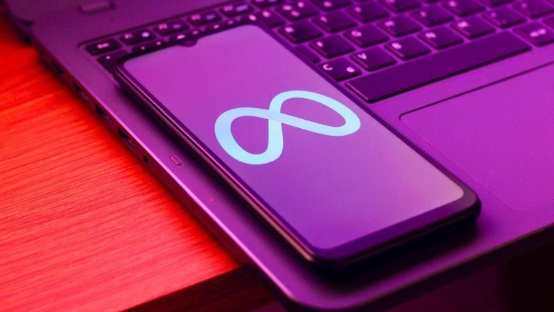 Nessuno ‘cattura’ dati come Meta, Zuckerberg batte Amazon, Microsoft e Apple: lo studio