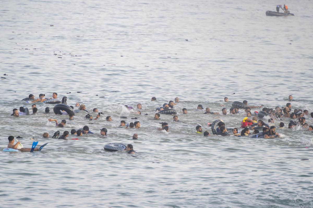 https://www.quotidianodelsud.it/wp-content/uploads/2026/08/migranti-ceuta-4.jpeg