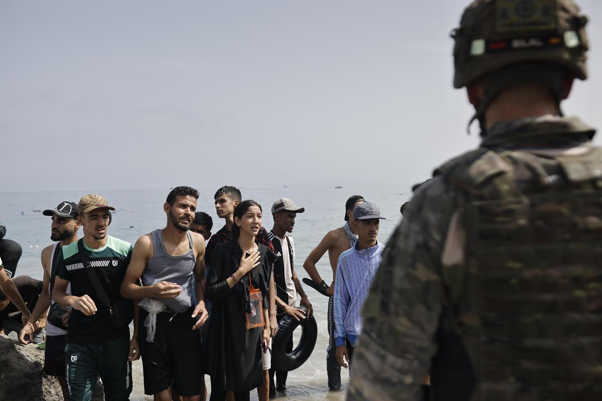 https://www.quotidianodelsud.it/wp-content/uploads/2026/08/migranti-ceuta-ipa-fg.jpeg