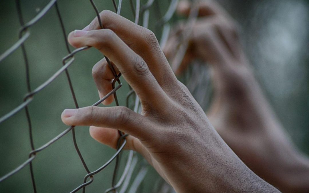 Detenuto evade dal circuito di alta sicurezza del carcere di Augusta: ricerche in corso