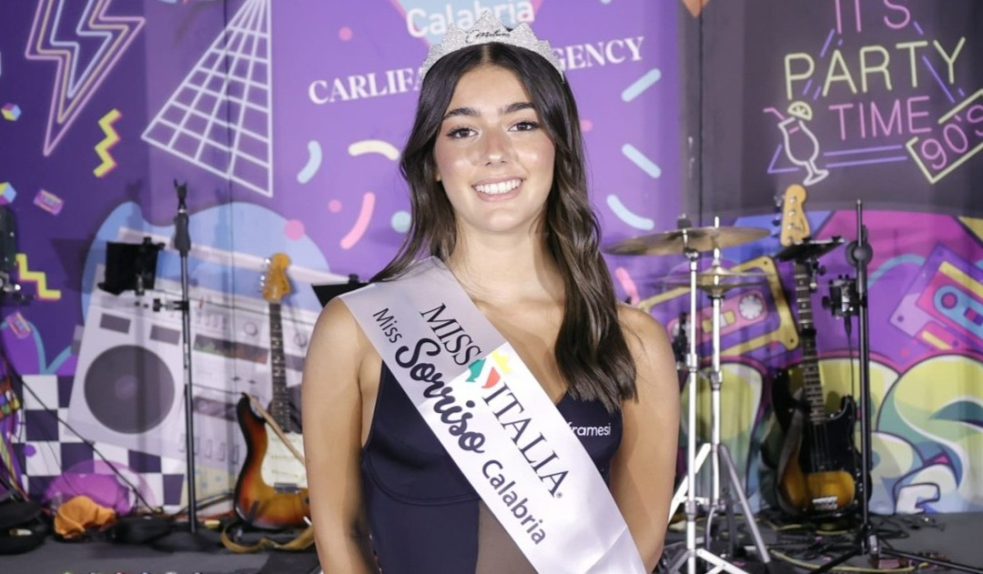Settingiano, Miss Italia Calabria ha incoronato Miss Sorriso Calabria 2026