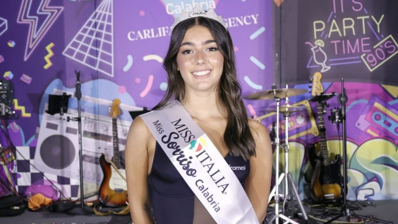 Settingiano, Miss Italia Calabria ha incoronato Miss Sorriso Calabria 2026