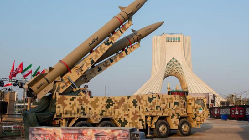 Iran, Teheran avverte: “Colpiremo i Paesi che sostengono la guerra economica Usa”