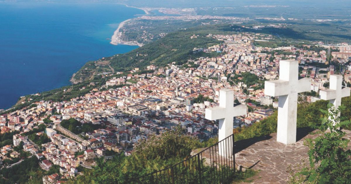https://www.quotidianodelsud.it/wp-content/uploads/2026/08/monte-santelia.jpg